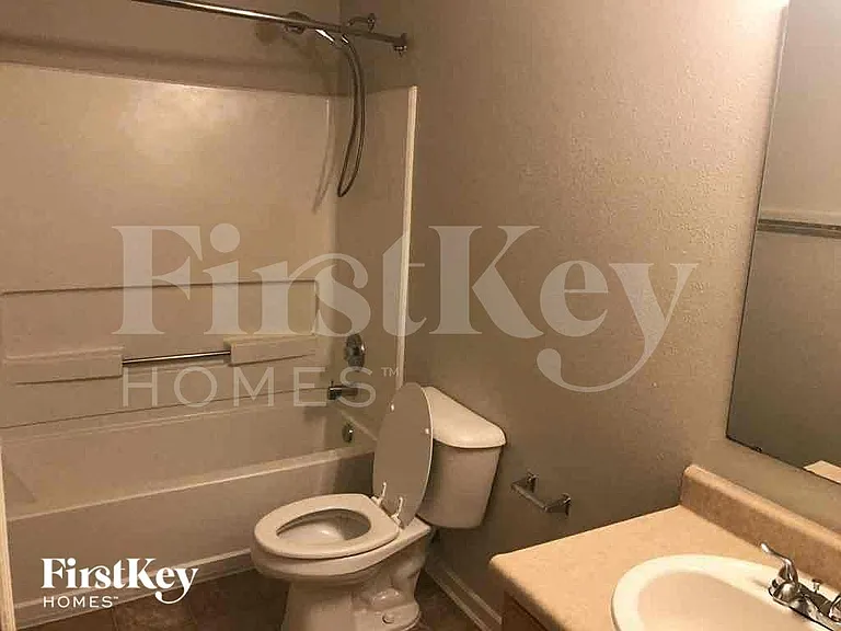 5702 N Jefferson Dr — Photo 13
