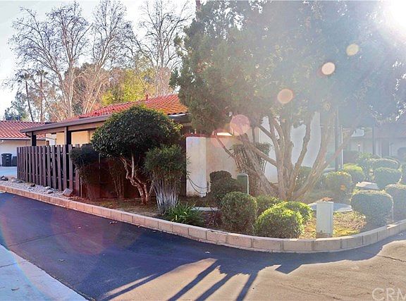 2nd image of 1353 Seven Hills Dr