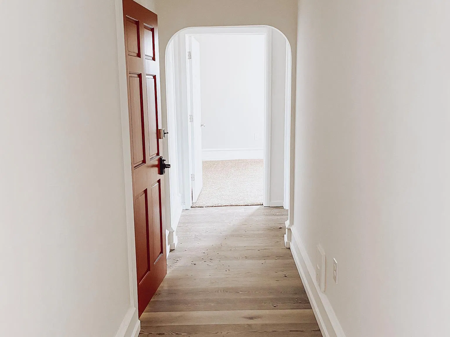2 bed, 750 sqft, $800 — Photo 2