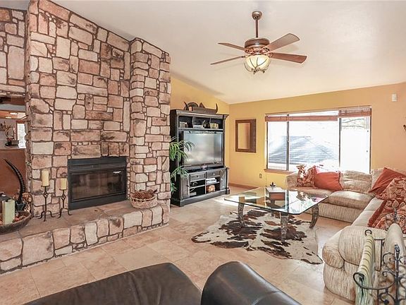 4th image of 1118 Gold Mountain Dr