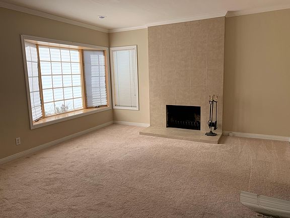 3rd image of 288 Elm Ave