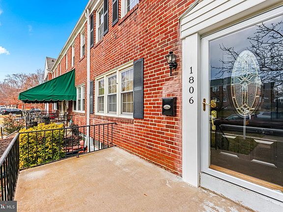 2nd image of 1806 Loch Shiel Rd