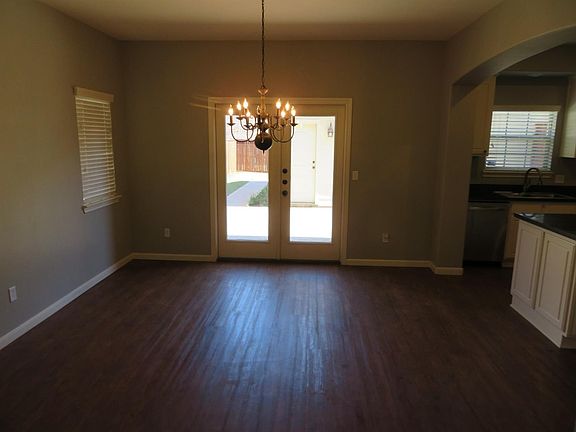 3rd image of 4424 105th St Unit B