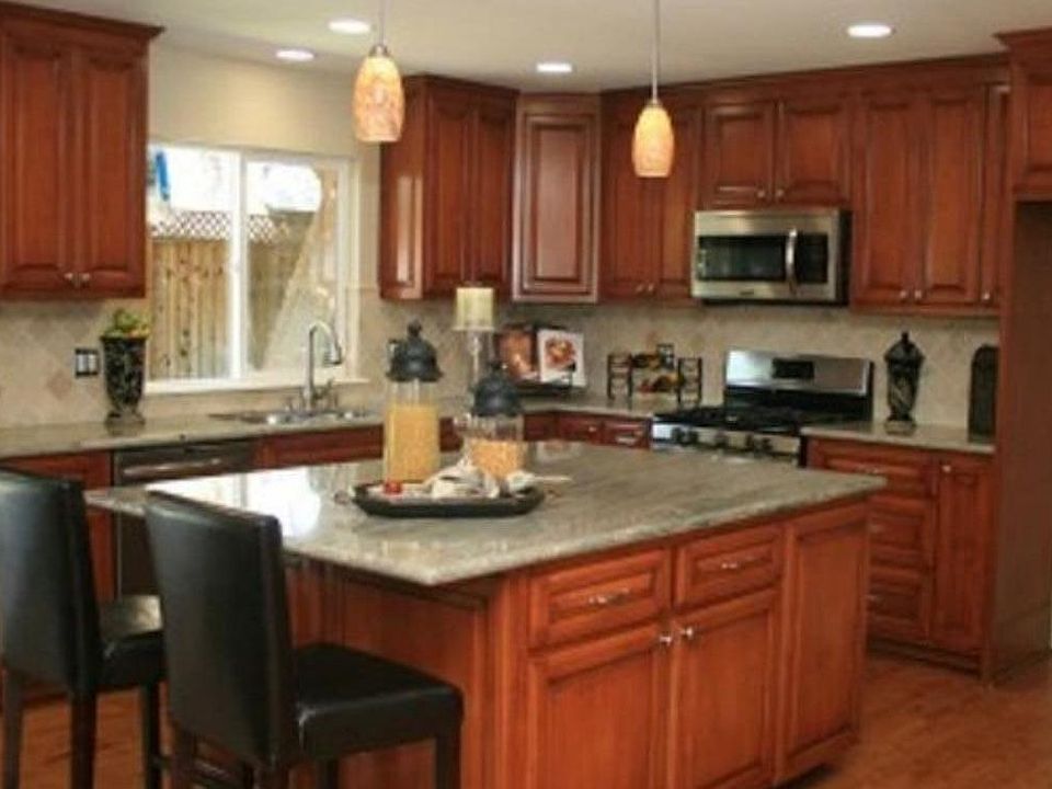 open floor kitchen off the living room