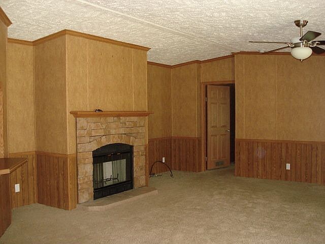 2nd image of 2905 Highway 121