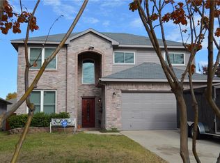 2724 Scarborough Dr, Grand Prairie, TX 75052
