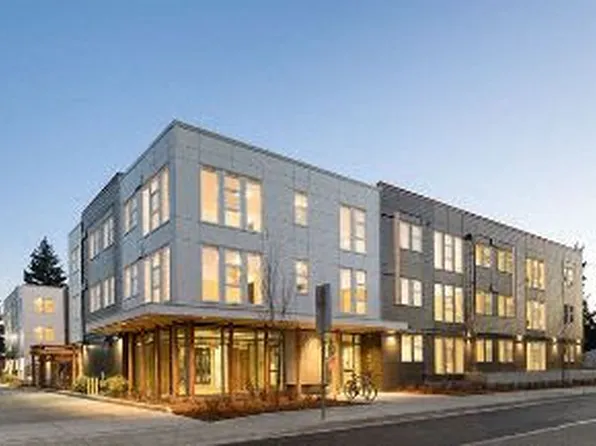 Compass at Broadview