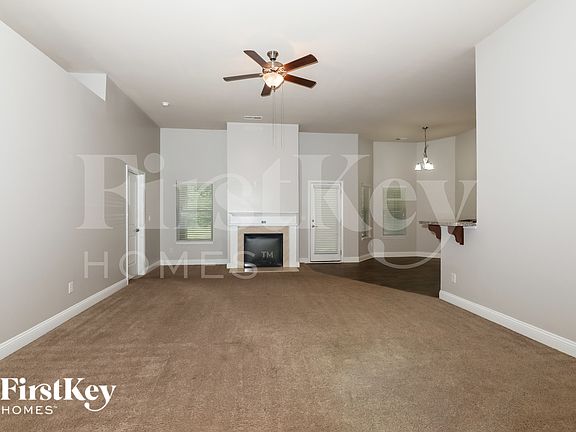 2nd image of 1000 Yorkshire Dr