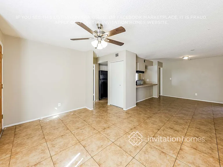 6938 W Haven Ave — Photo 3