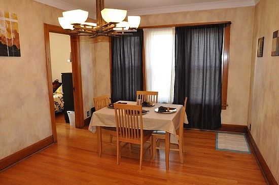 3rd image of 3848 N Richmond St #2