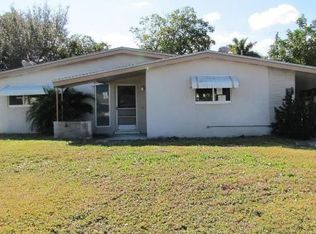 6630 McKinley St, Hollywood, FL 33024