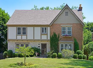 411 Ridge Rd, Kenilworth, IL 60043