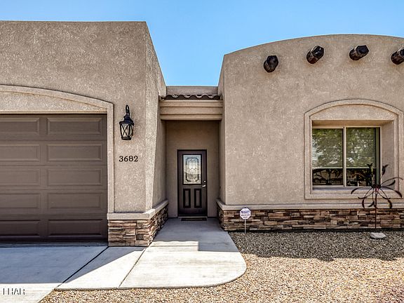 4th image of 3682 Pelican Dr