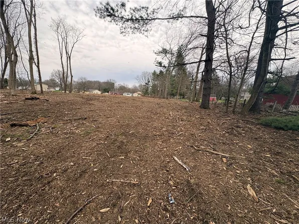 Jennifer Dr, Dover, OH 44622