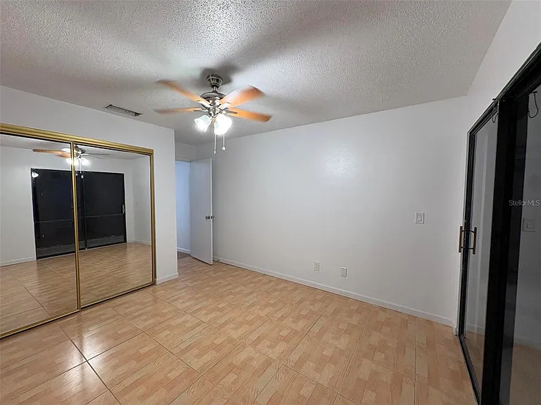 1724 Foxhall Cir #1724 — Photo 7
