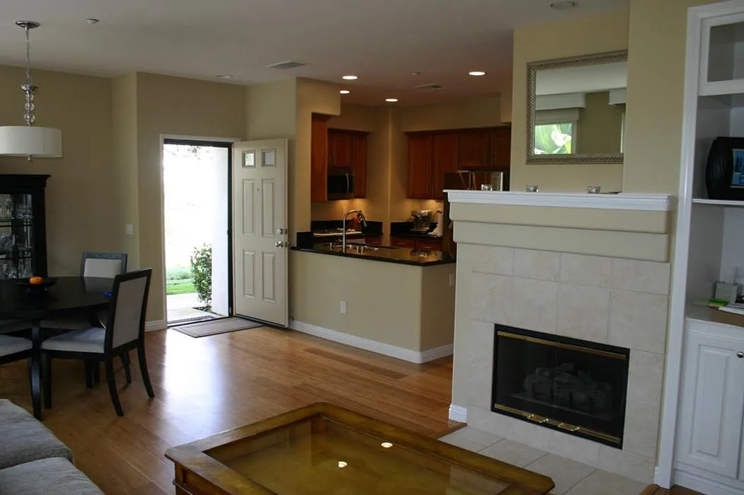 3 bed, 2.5 bath, 1538 sqft, $4,600 — Photo 4