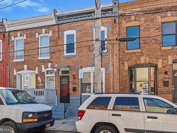 3rd image of 2546 Oakford St