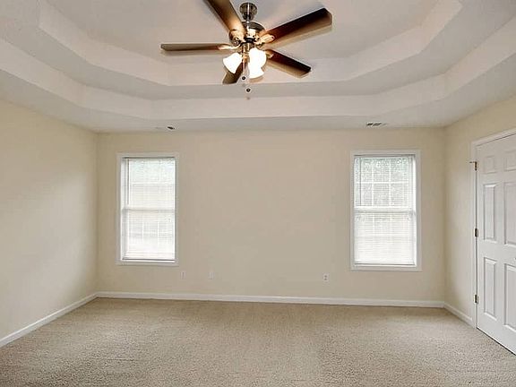 5th image of 294 Keller Dr