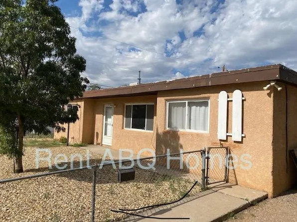 2405 Dorothy St NE, Albuquerque, NM 87112