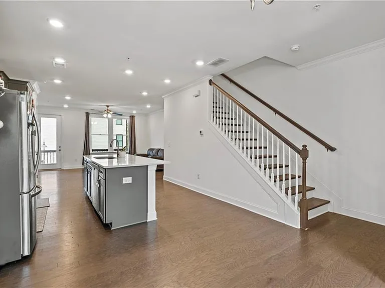 6562 Beacon Dr — Photo 6
