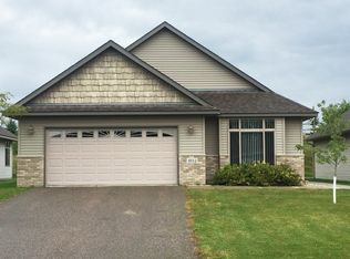 1812 Buffalo Run Rd, Buffalo, MN 55313