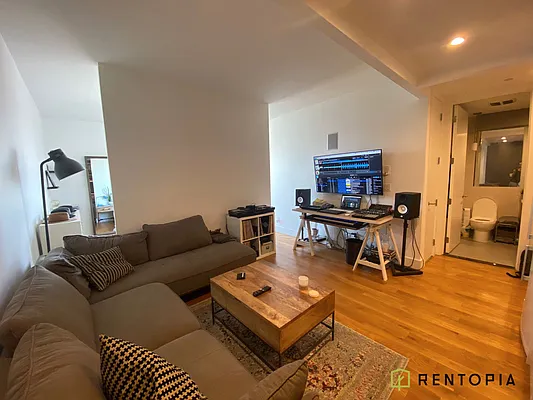 Rented by Rentopia | media 31