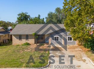 109 SW 15th St, Moore, OK 73160