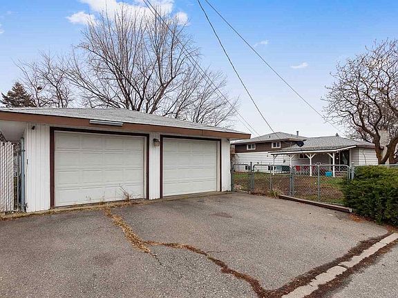 3rd image of 8605 E Nora Ave