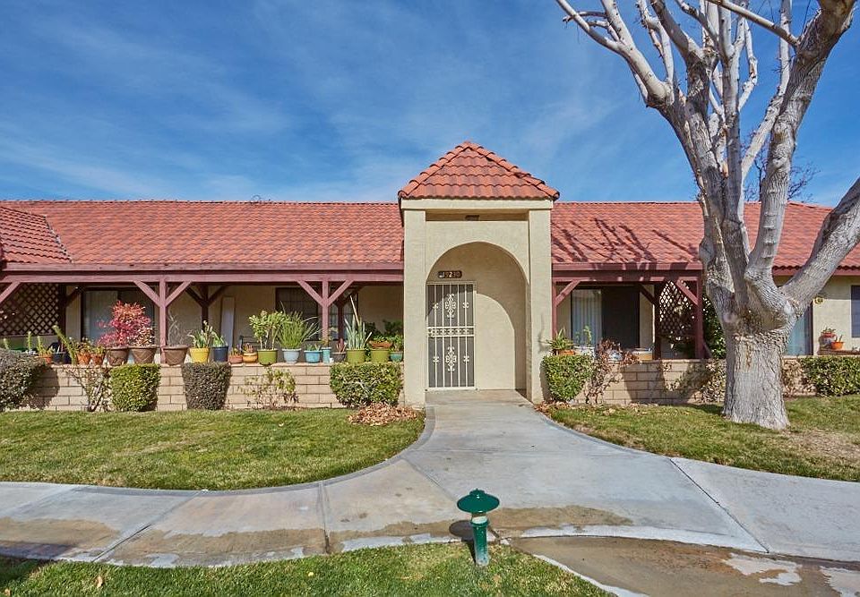 1st image of 19230 Cottonwood Dr