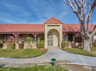 19230 Cottonwood Dr, Apple Valley, CA 92308