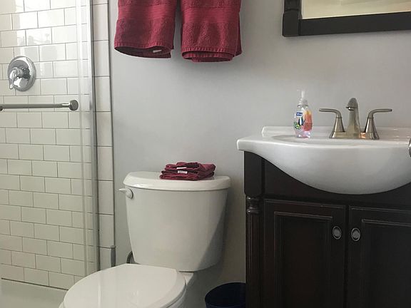 5th image of 2609 W Wabansia Ave #3