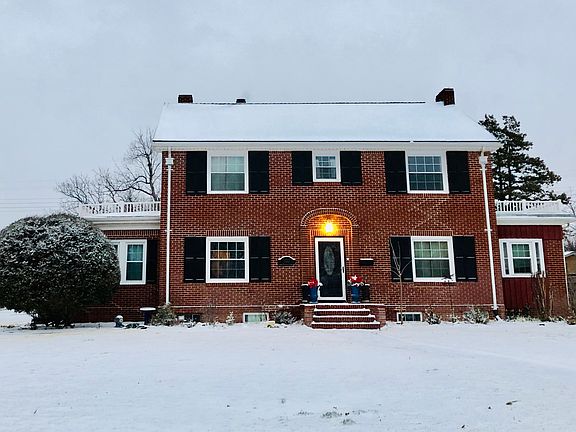 2nd image of 1222 Indian Dr