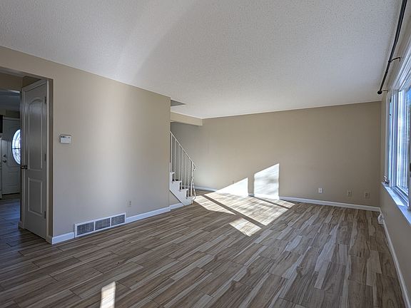 5th image of 92 Marine Dr