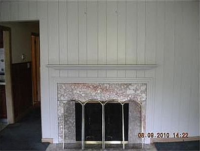 3rd image of 1731 Tennyson Ave