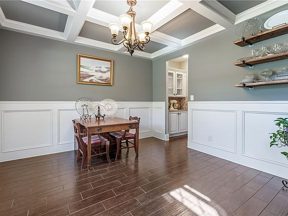 5th image of 1858 Preserve Dr