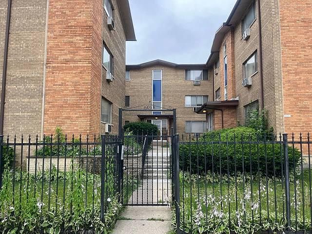 1st image of 7909 S Greenwood Ave #3W