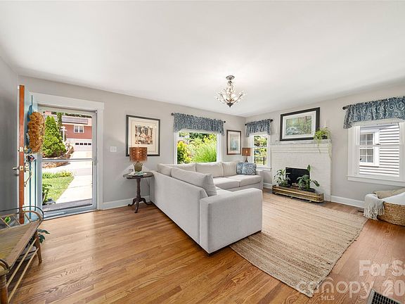 3rd image of 43 Morris St