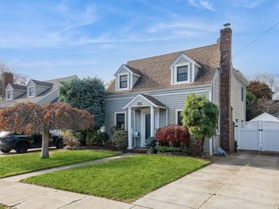 2462 Loft Avenue, Baldwin, NY, 11510
