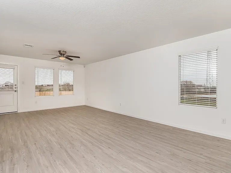 3609 Knob Trl — Photo 5