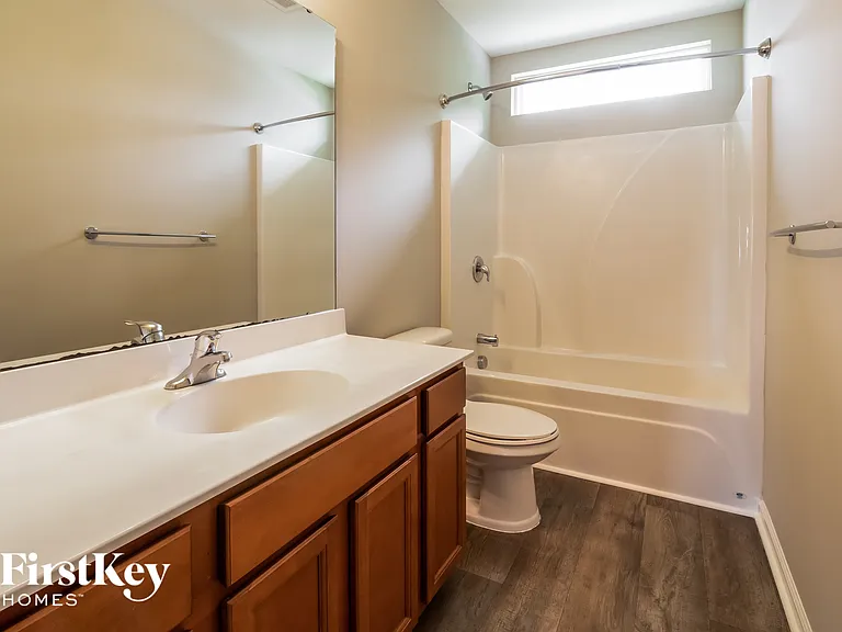420 Gianna Ln — Photo 12