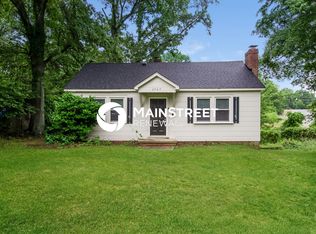 3727 Rogers St, Charlotte, NC 28208