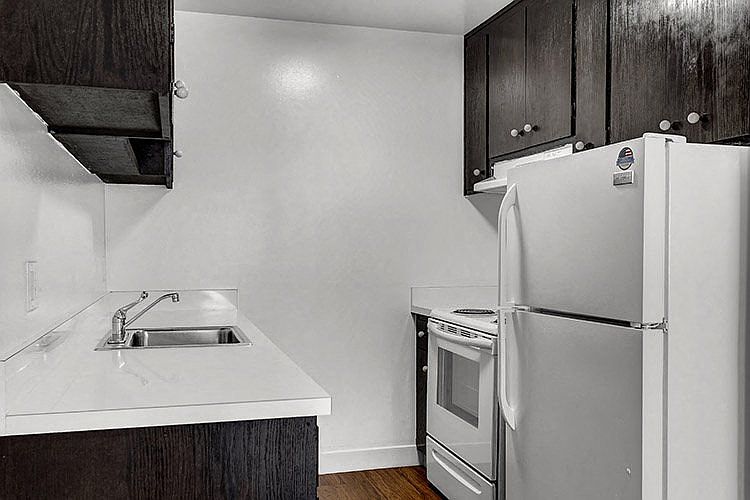 240 Dolores St Unit 210 - Image 3