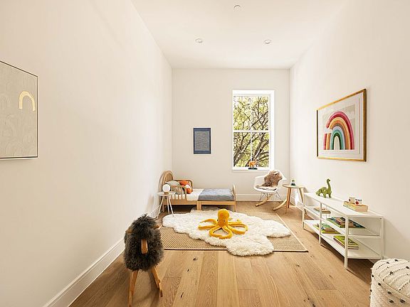 5th image of 193 22nd St #2