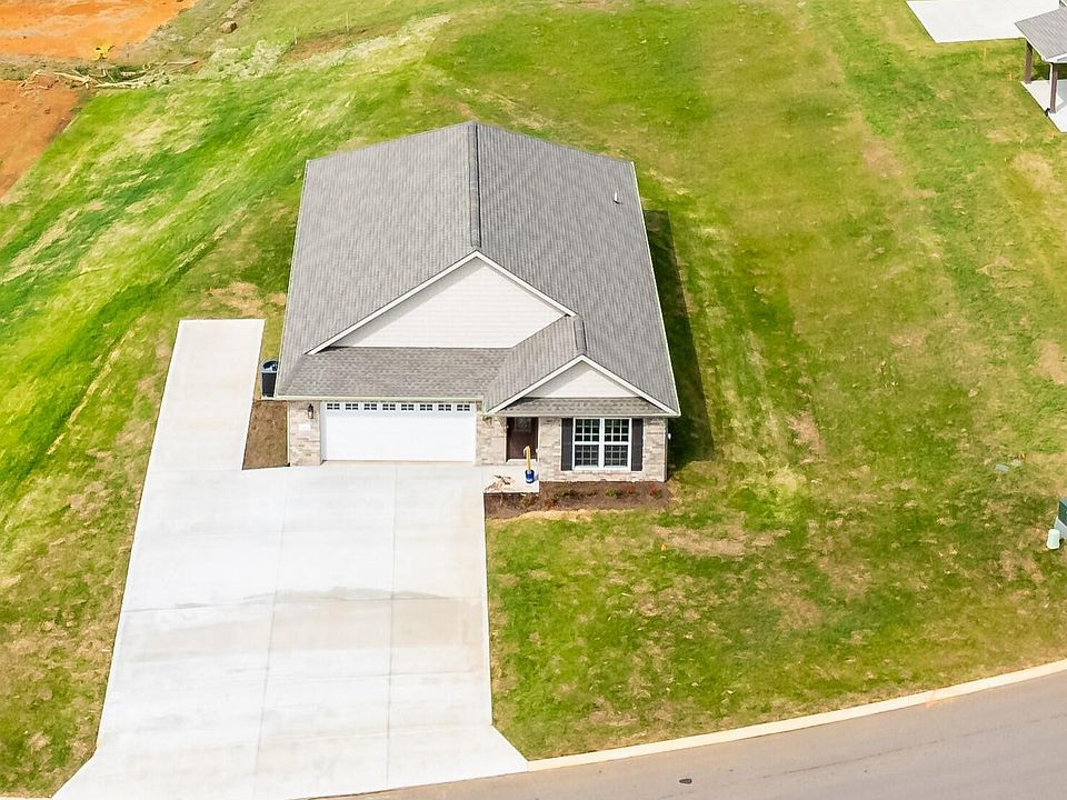 1st image of 1911 Griffitts Mill Cir