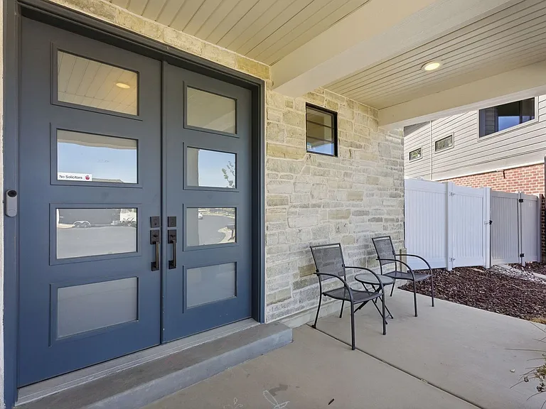 11716 S Meeks Ct — Photo 7