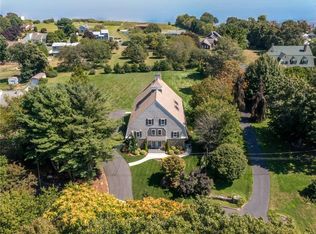 28 Lighthouse Ln, Warwick, RI 02889