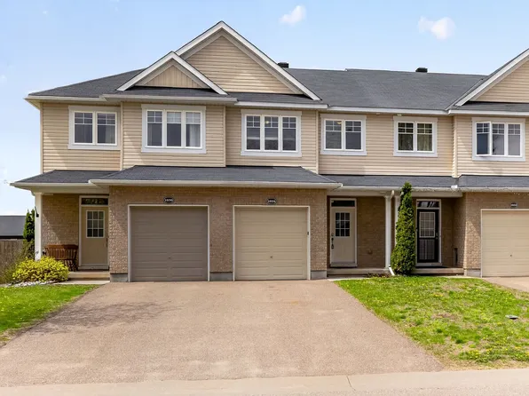 1034 Butler Blvd, Petawawa, ON K8H 0C2