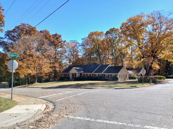 3450 Doncaster Rd, Winston Salem, NC 27106