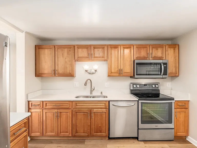 6501 Woodthrush Dr — Photo 8