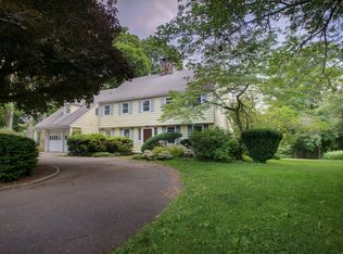 65 Oenoke Rdg, New Canaan, CT 06840